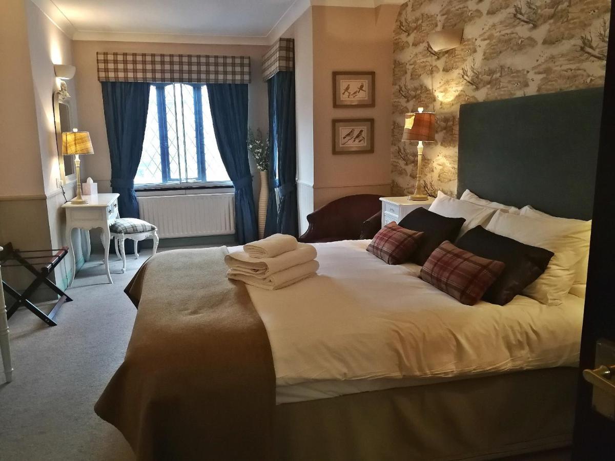 The Red Lion Hawkshaw Hotel Bury  Kültér fotó