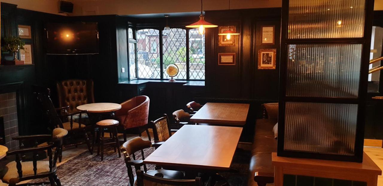 The Red Lion Hawkshaw Hotel Bury  Kültér fotó