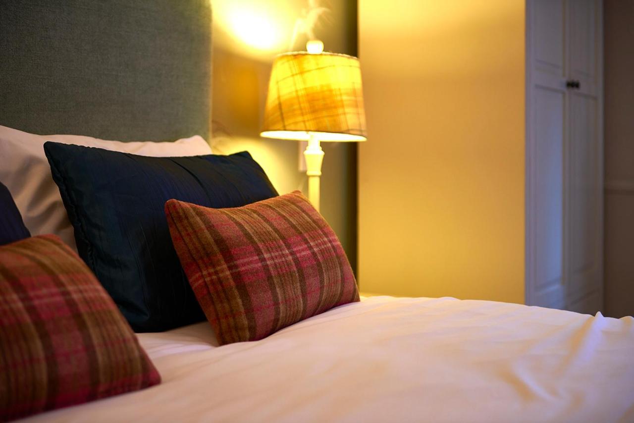 The Red Lion Hawkshaw Hotel Bury  Kültér fotó