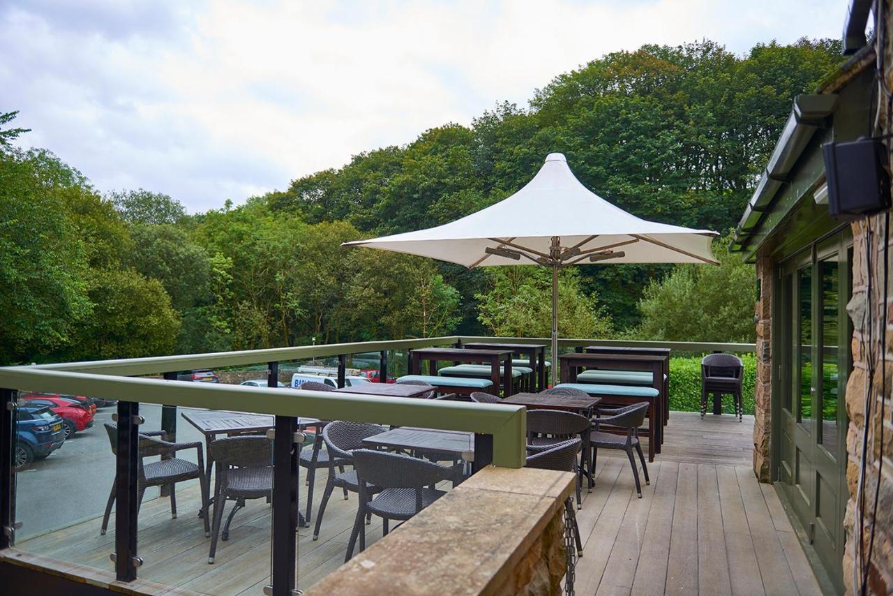 The Red Lion Hawkshaw Hotel Bury  Kültér fotó