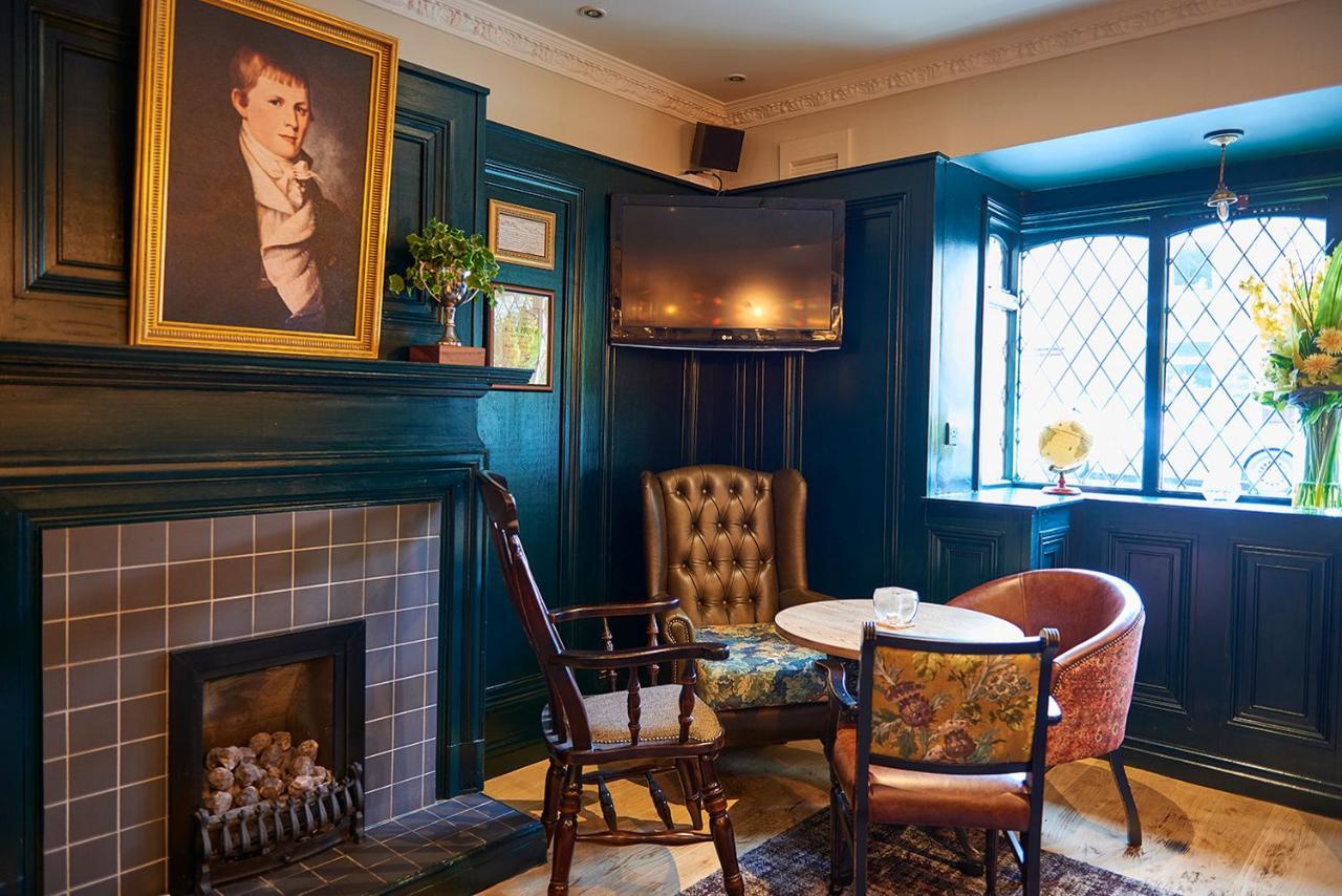The Red Lion Hawkshaw Hotel Bury  Kültér fotó