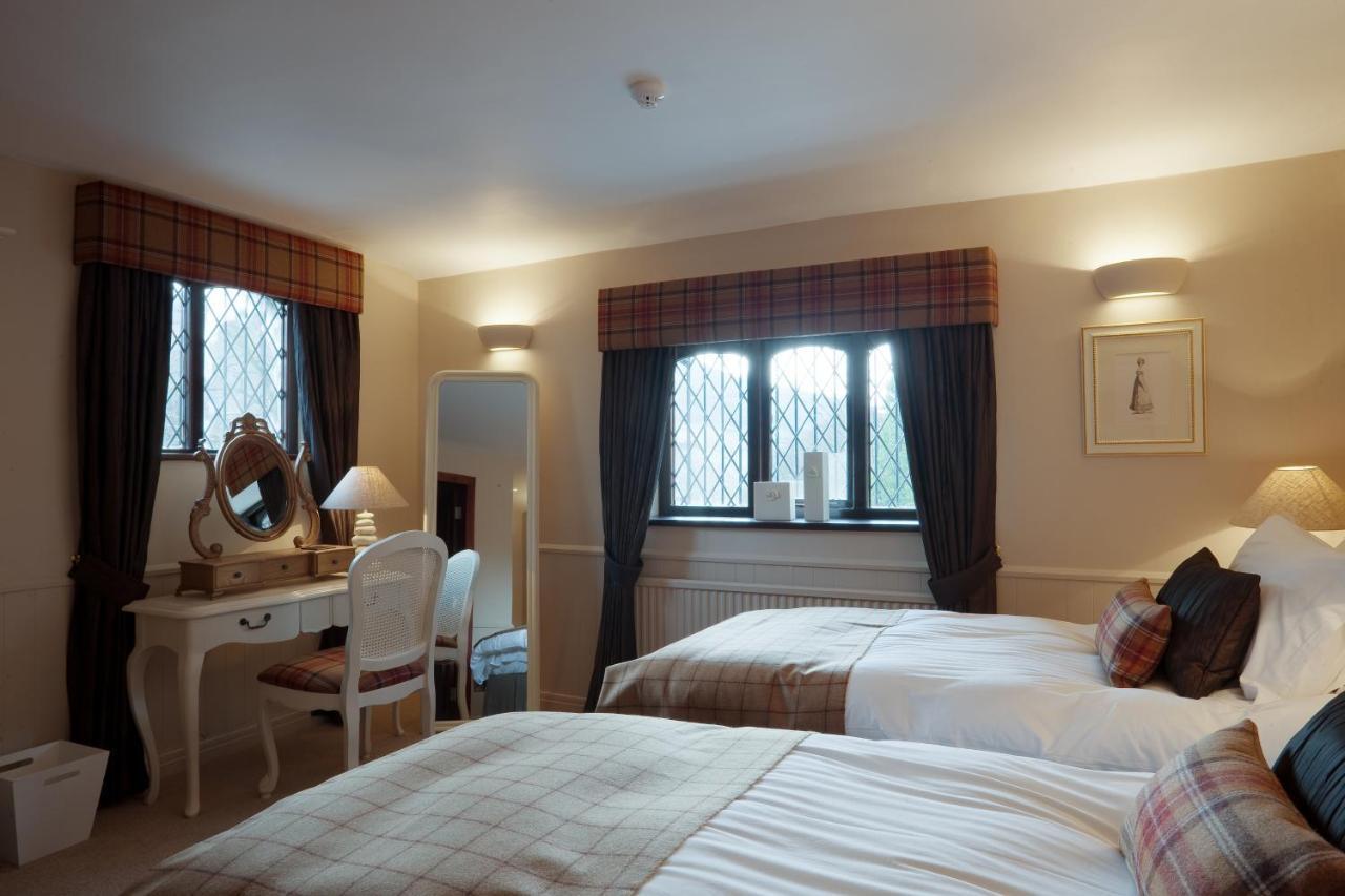 The Red Lion Hawkshaw Hotel Bury  Kültér fotó