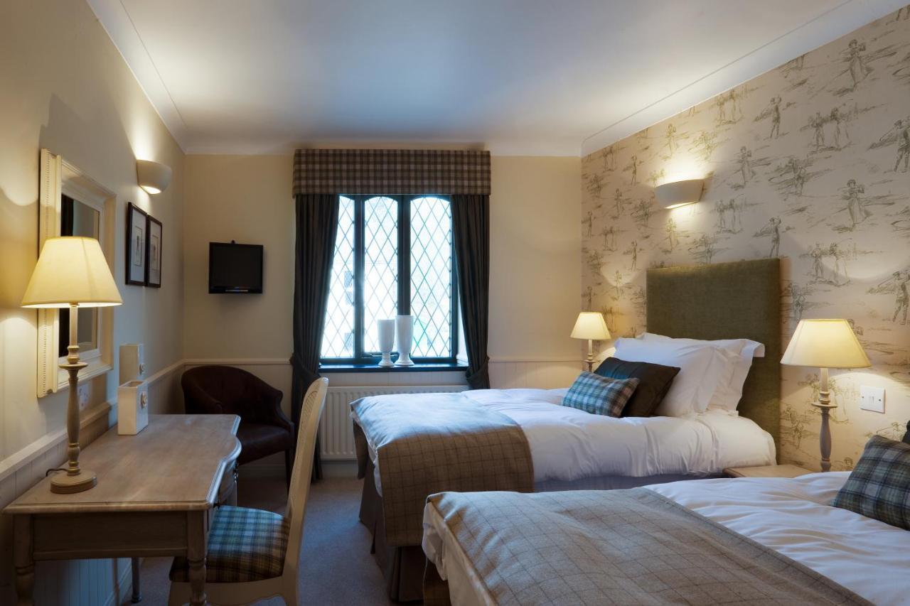 The Red Lion Hawkshaw Hotel Bury  Kültér fotó