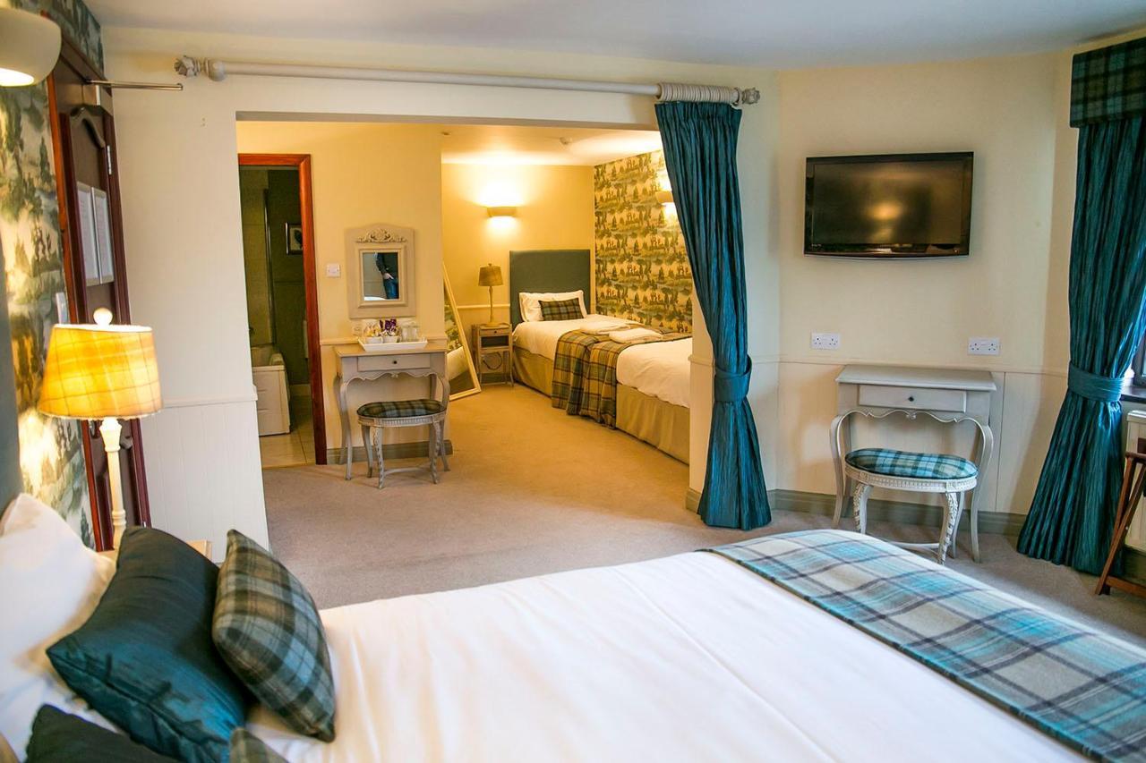 The Red Lion Hawkshaw Hotel Bury  Kültér fotó